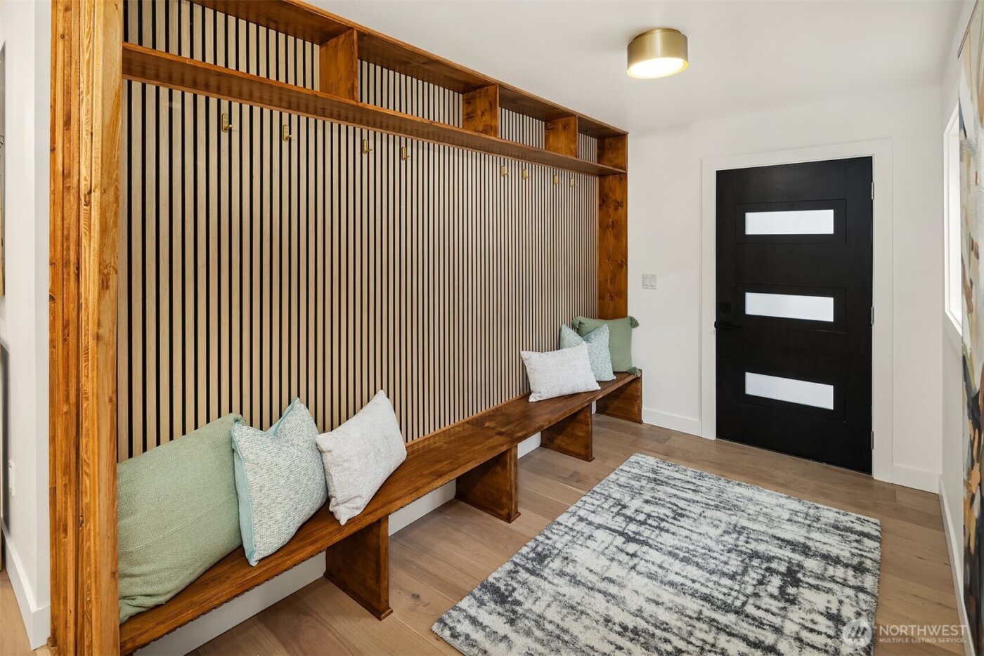 701 10th Street , Mukilteo, WA 98275