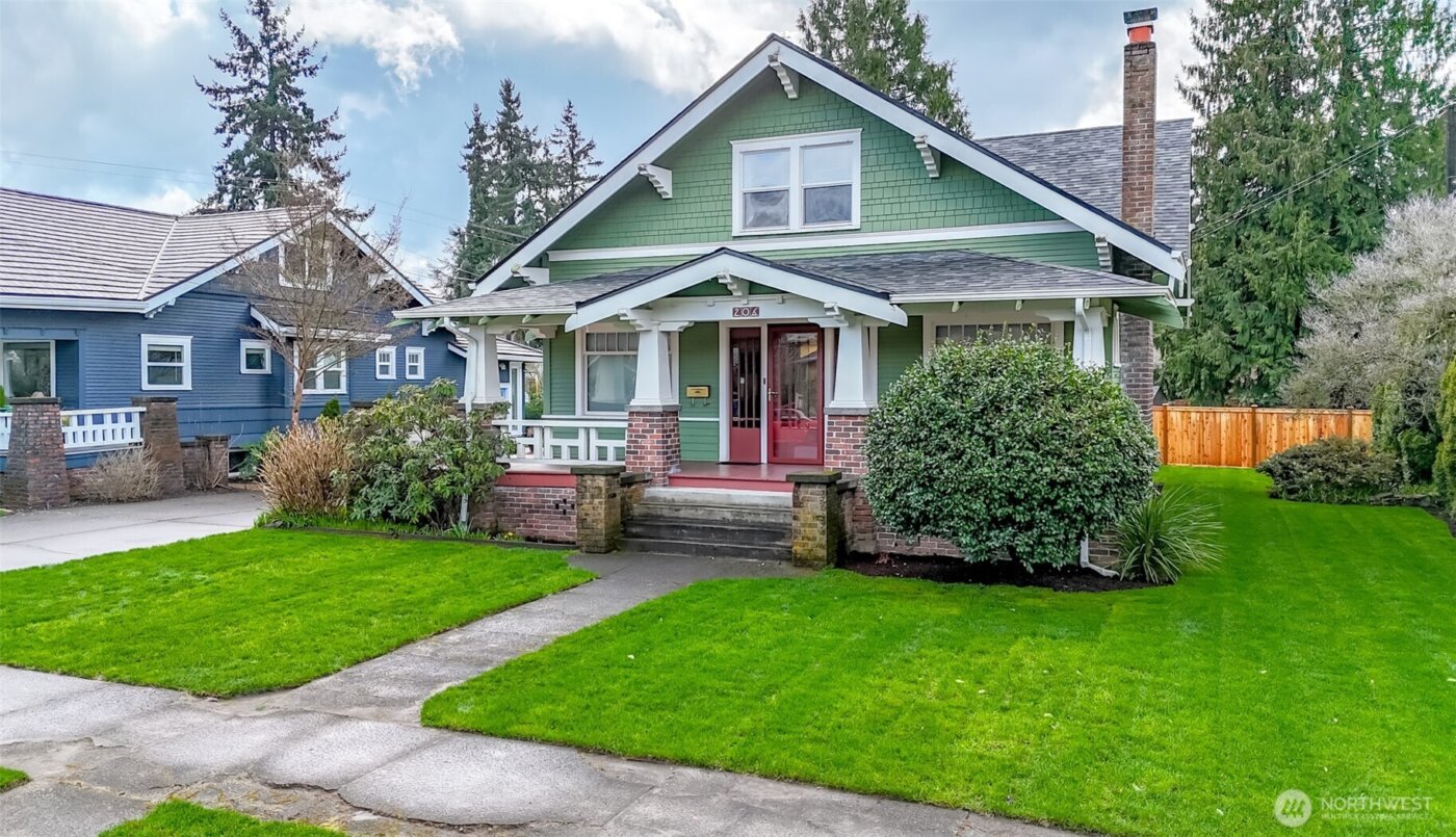 206 5th Avenue NW, Puyallup, WA 98371