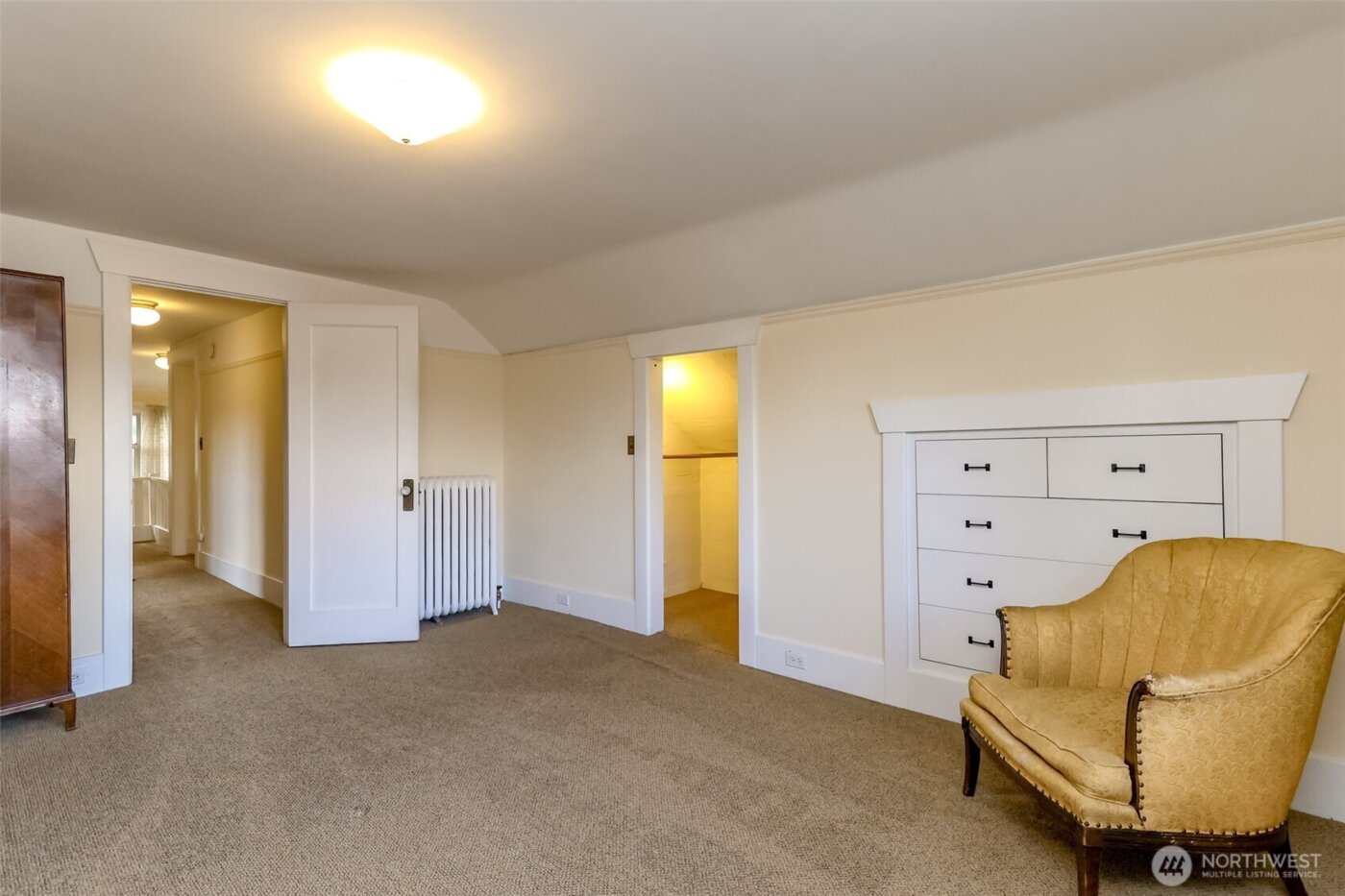 206 5th Avenue NW, Puyallup, WA 98371