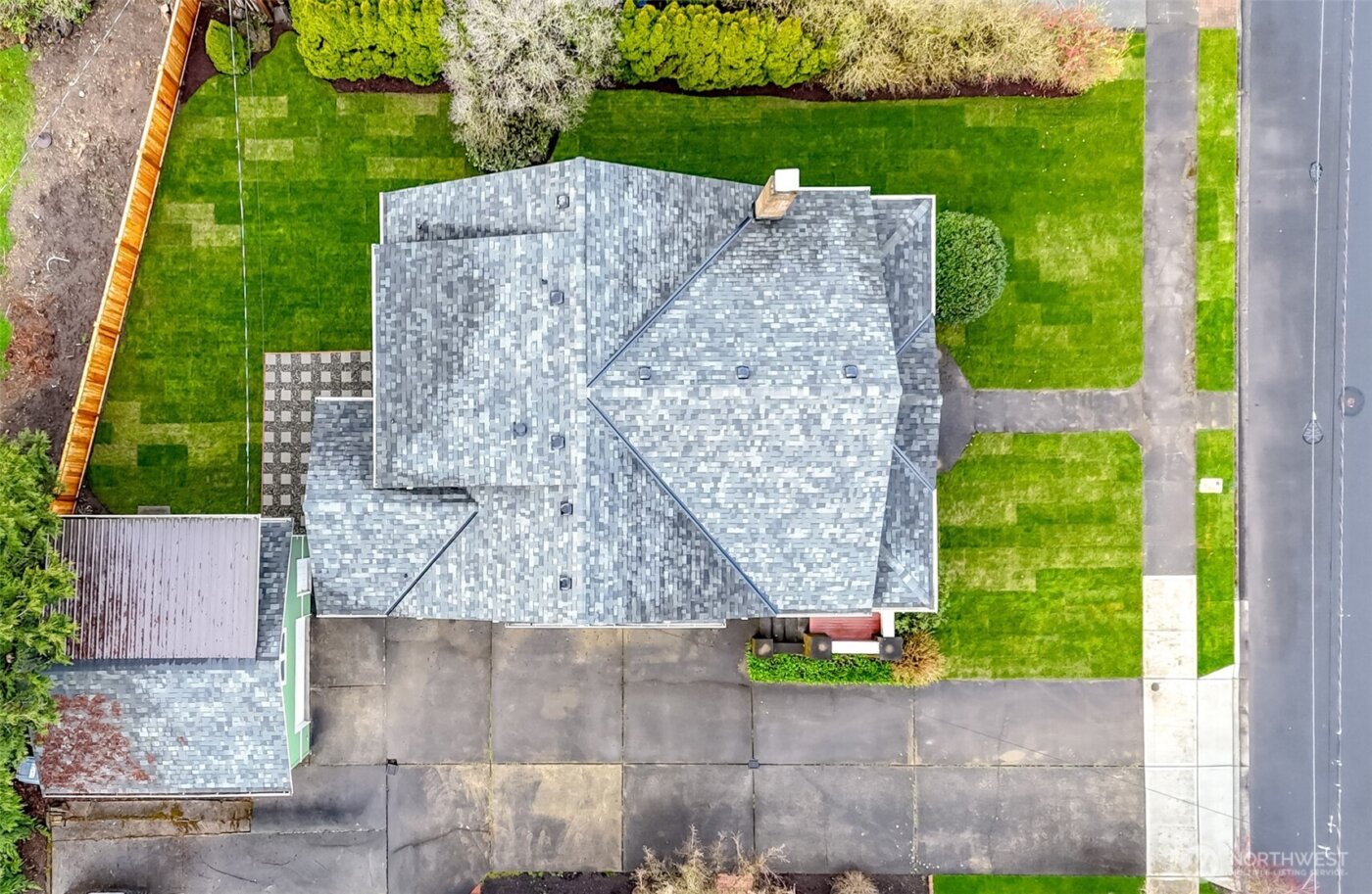 206 5th Avenue NW, Puyallup, WA 98371