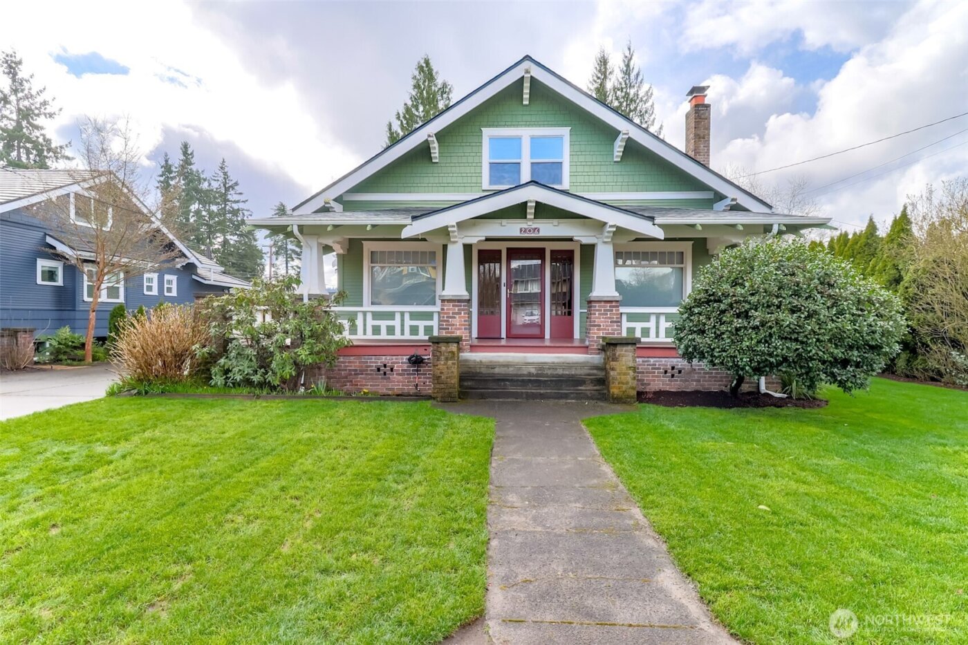 206 5th Avenue NW, Puyallup, WA 98371