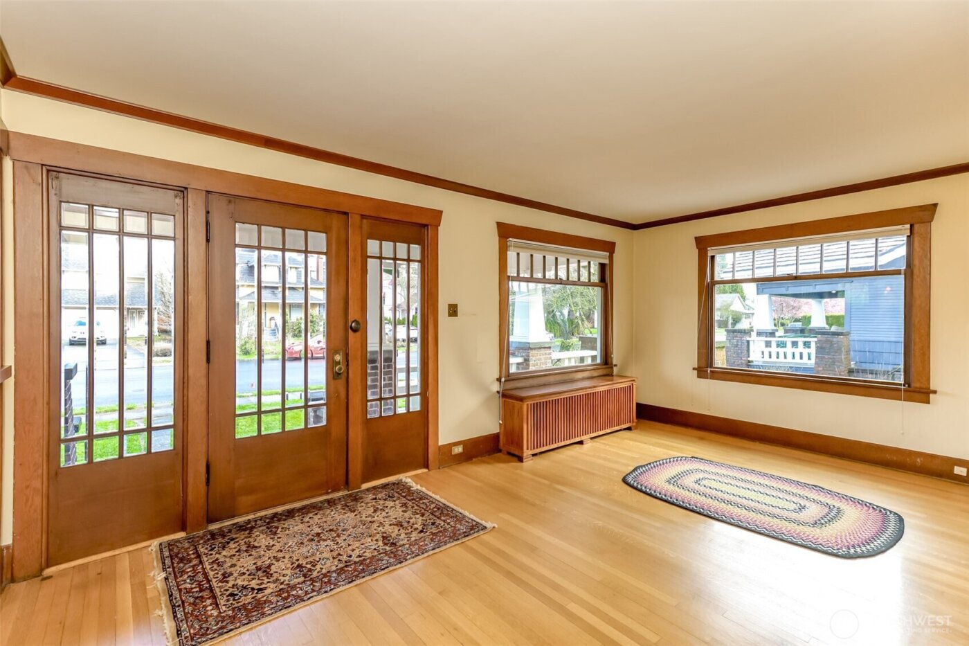 206 5th Avenue NW, Puyallup, WA 98371