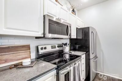 2414 1st Avenue #703, Seattle, WA 98121 - Photo 10