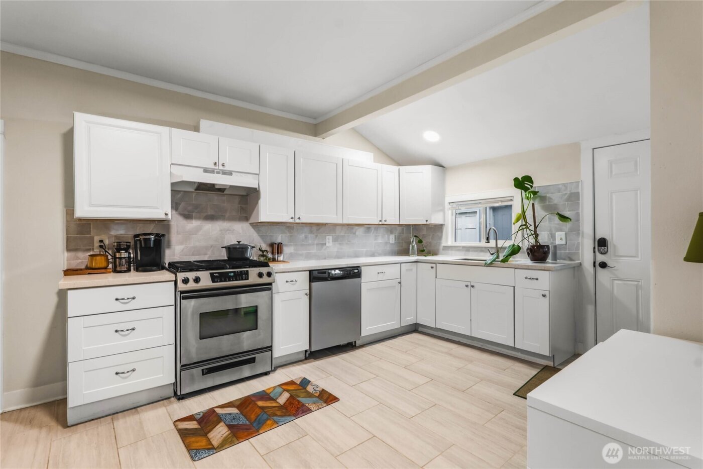 5033 S I Street , Tacoma, WA 98404