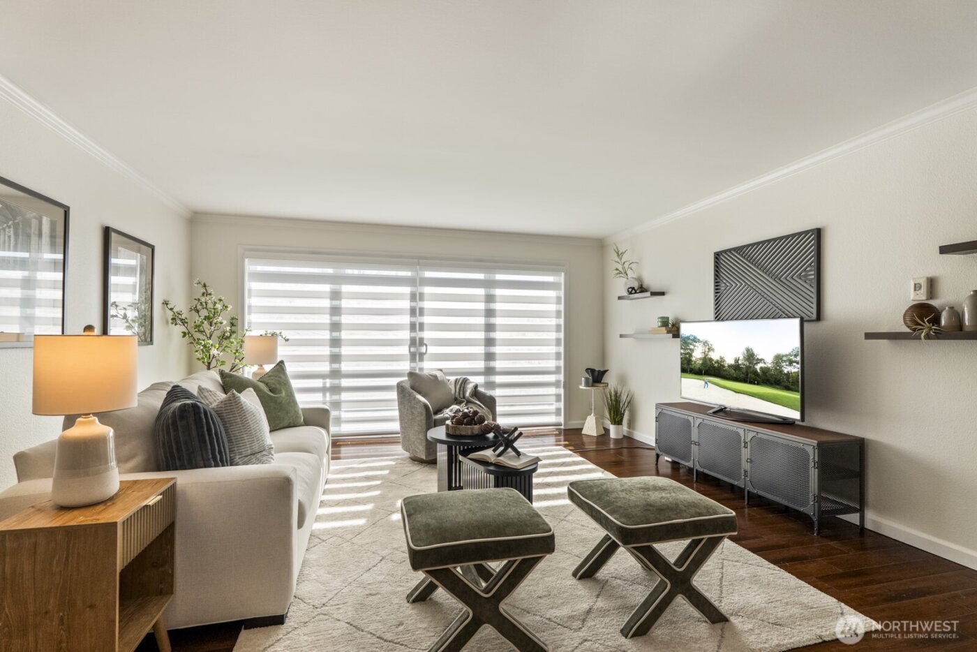 733 Lake Street S #301, Kirkland, WA 98033