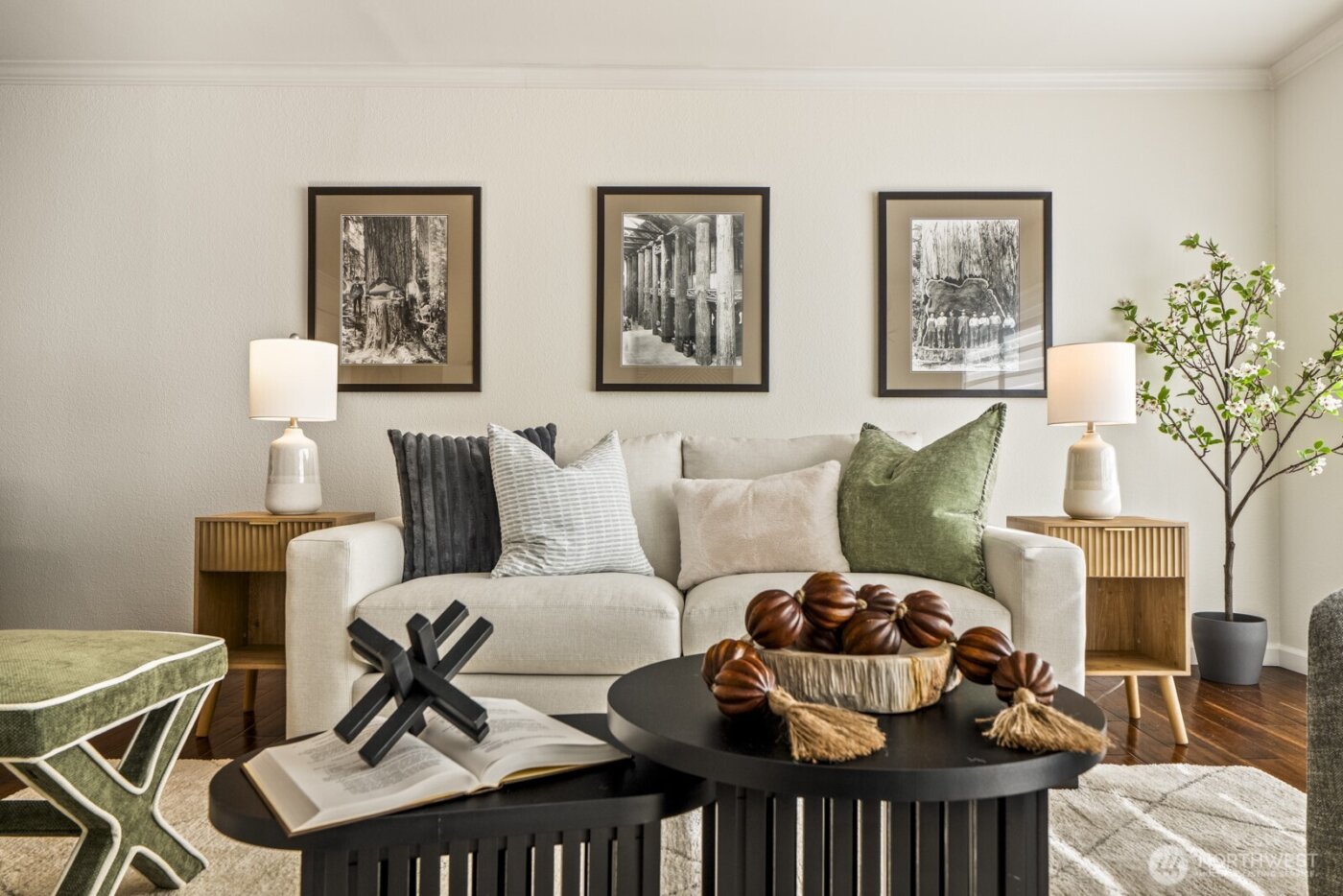 733 Lake Street S #301, Kirkland, WA 98033