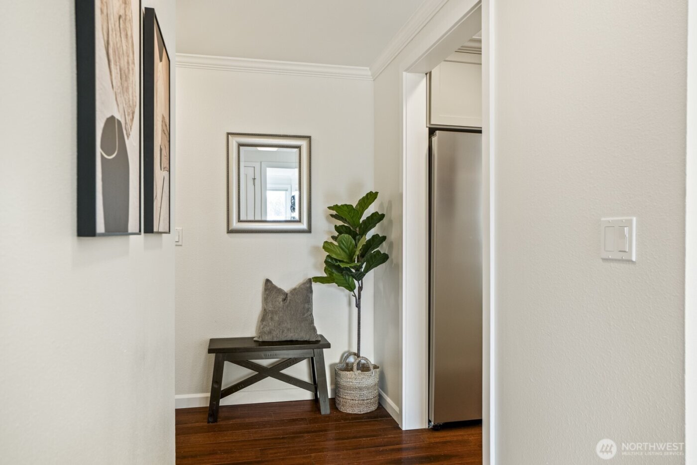 733 Lake Street S #301, Kirkland, WA 98033