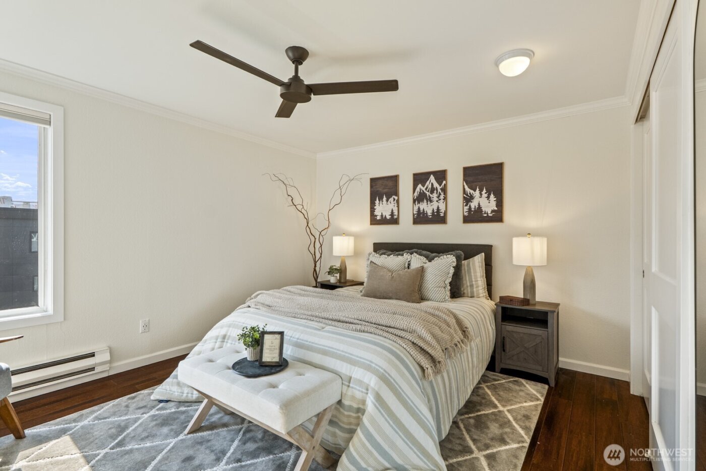 733 Lake Street S #301, Kirkland, WA 98033