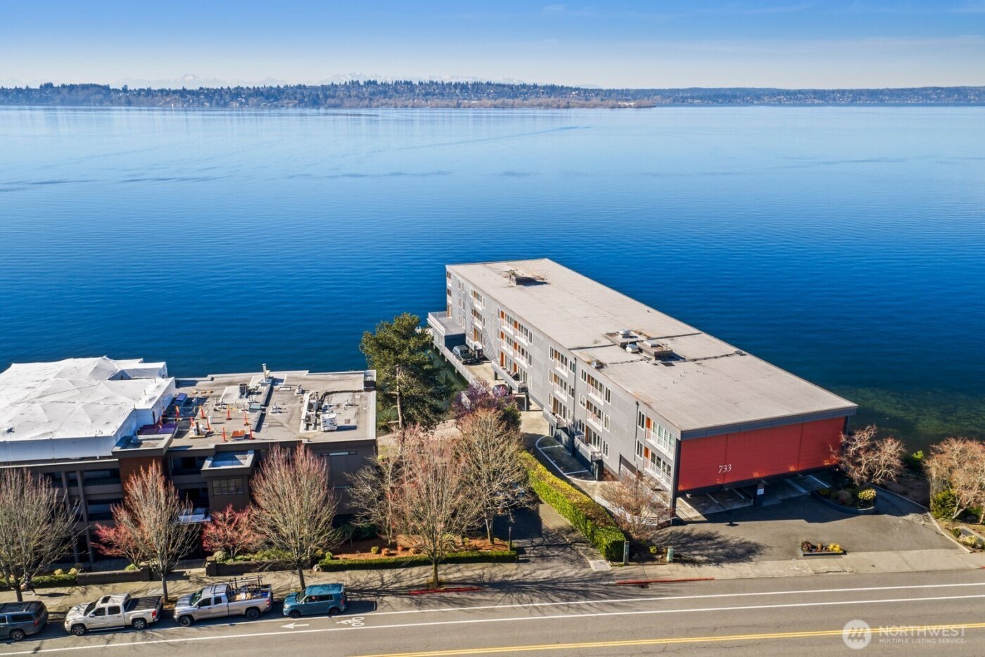 733 Lake Street S #301, Kirkland, WA 98033