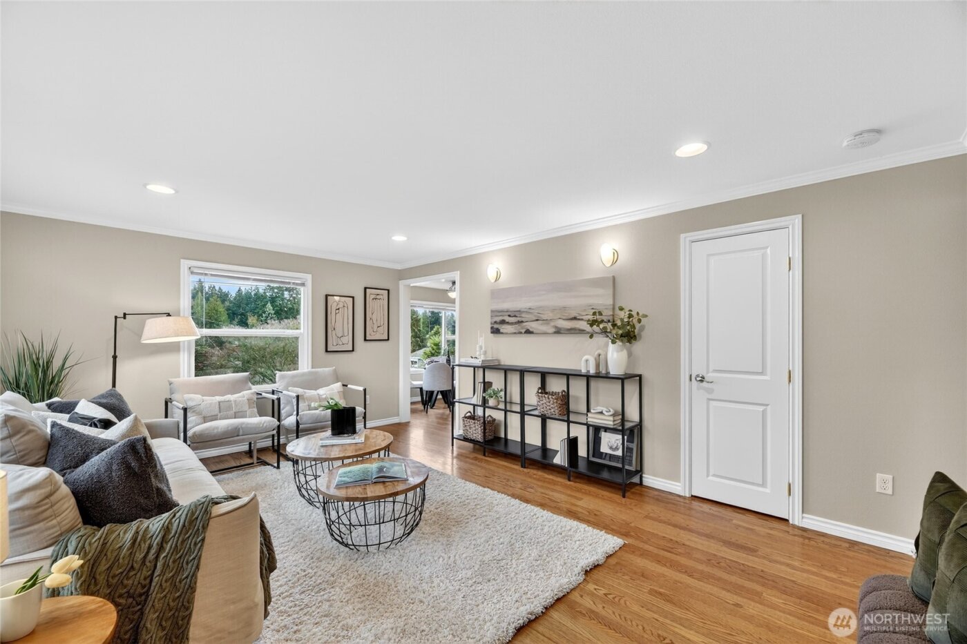 9047 37th Avenue SW, Seattle, WA 98126