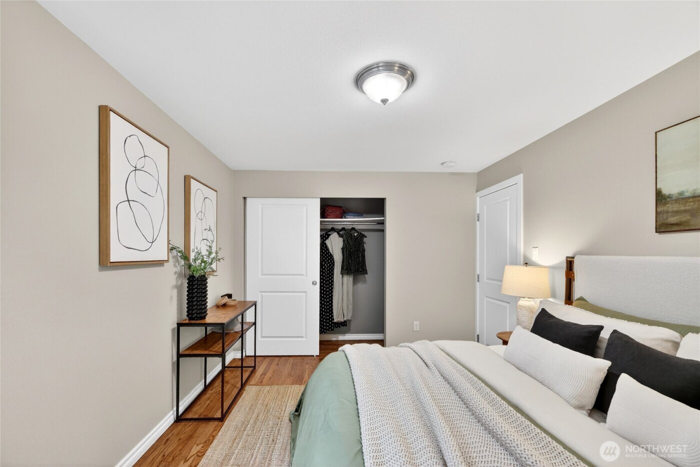 9047 37th Avenue SW, Seattle, WA 98126