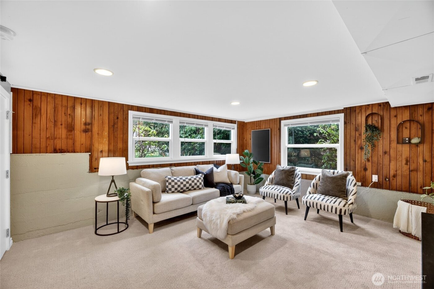 9047 37th Avenue SW, Seattle, WA 98126