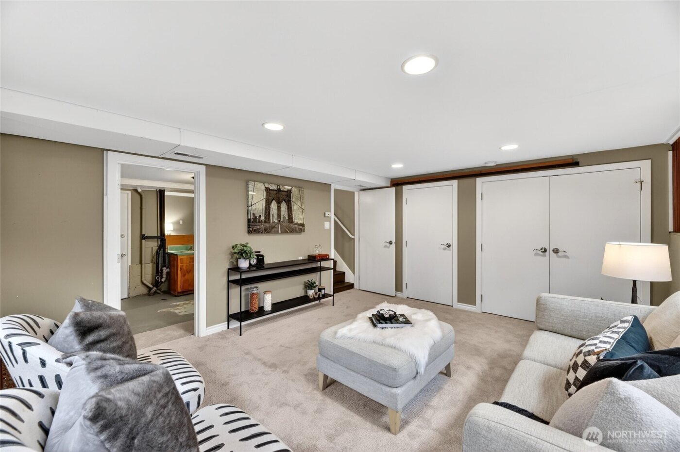 9047 37th Avenue SW, Seattle, WA 98126