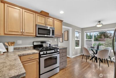 9047 37th Avenue SW, Seattle, WA 98126 - Photo 8