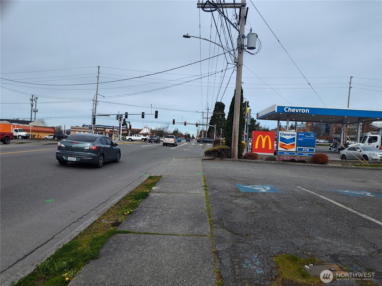 1610 N Laventure Road , Mount Vernon, WA 98273