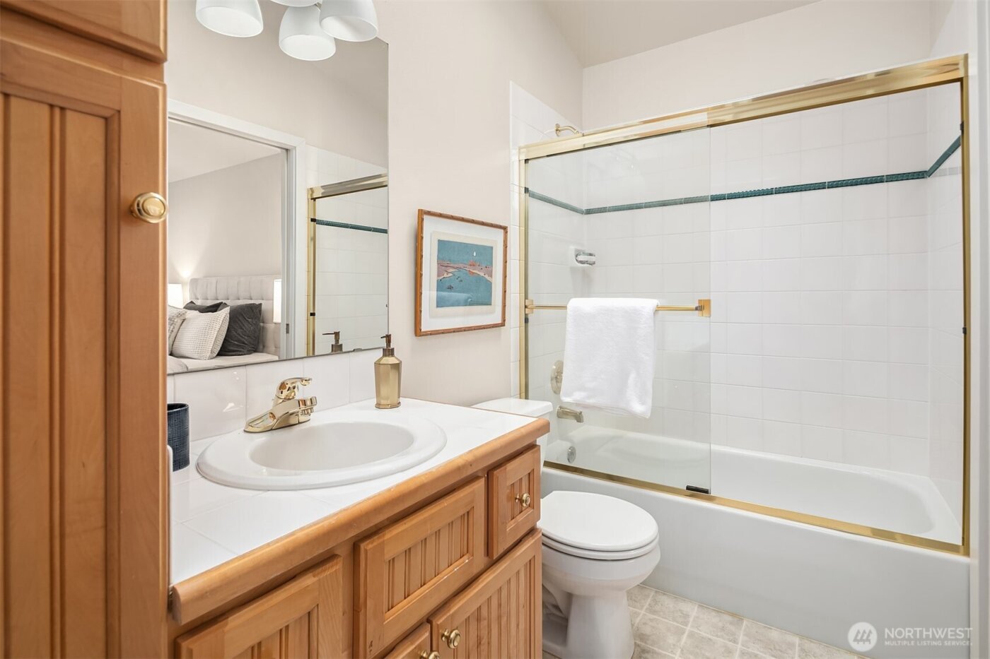 6557 6th Avenue NW, Seattle, WA 98117