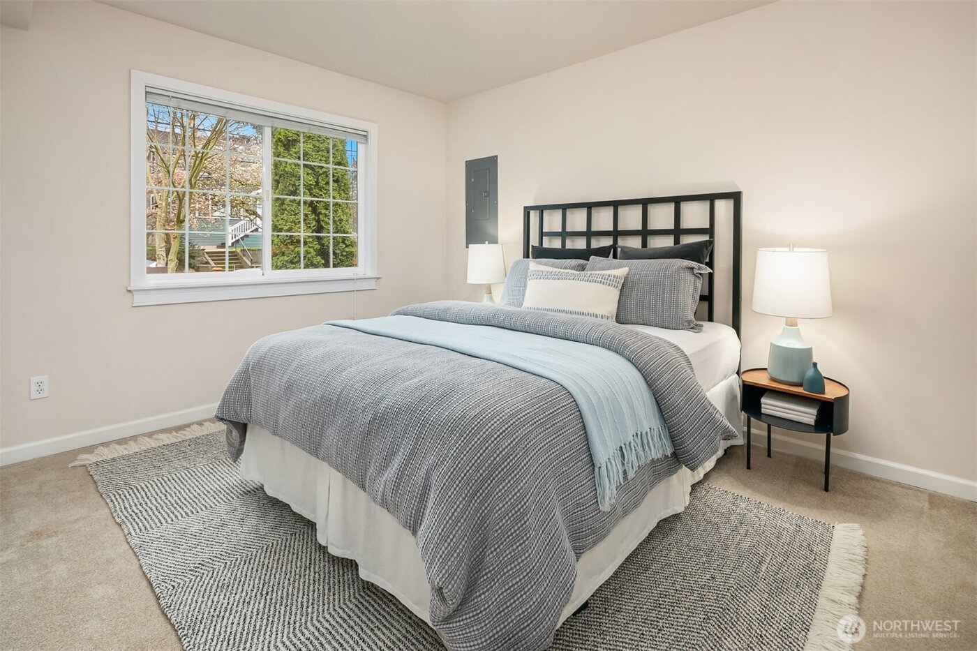 6557 6th Avenue NW, Seattle, WA 98117