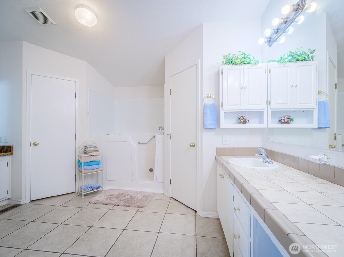 1808 NE 61st Circle , Vancouver, WA 98665