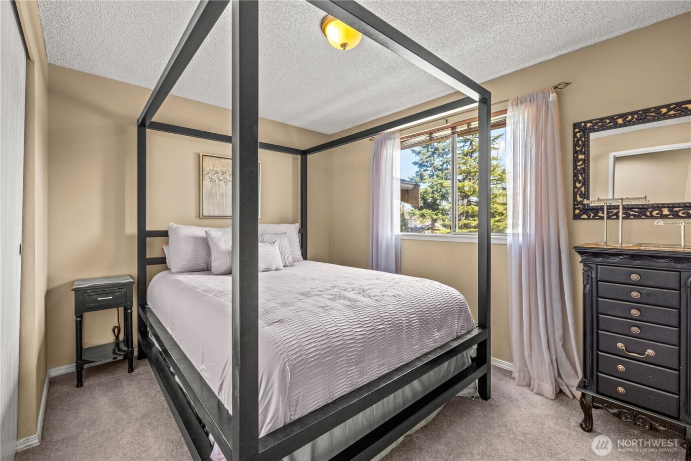 1601 Olympia Avenue SE, Renton, WA 98058-4750