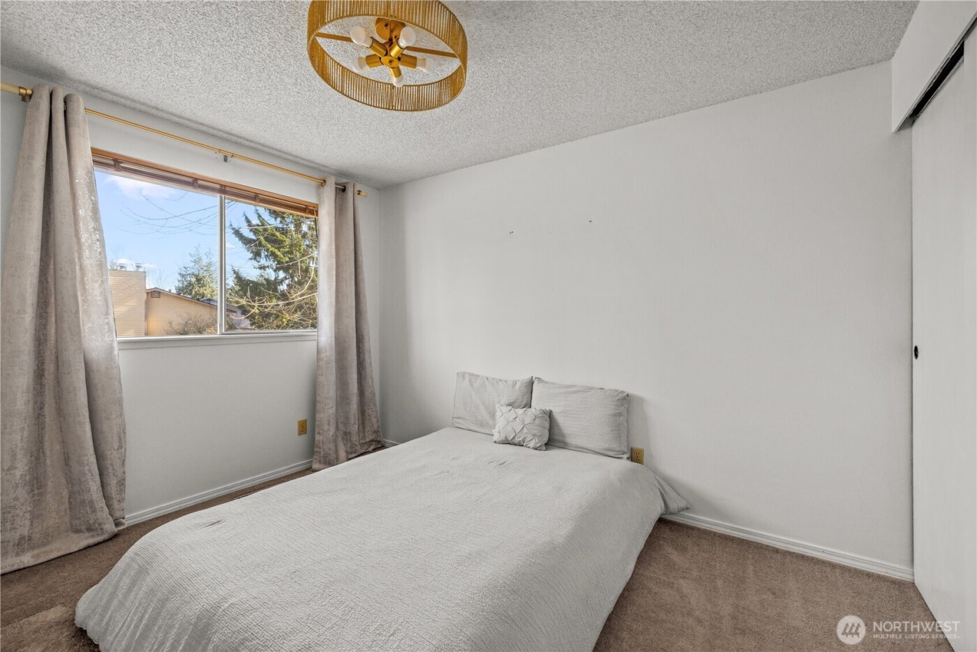 1601 Olympia Avenue SE, Renton, WA 98058-4750