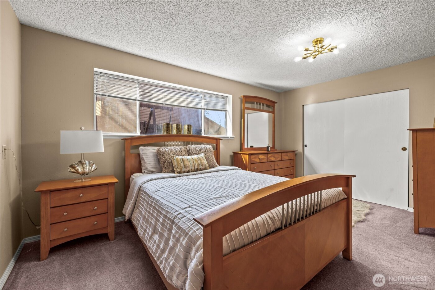 1601 Olympia Avenue SE, Renton, WA 98058-4750