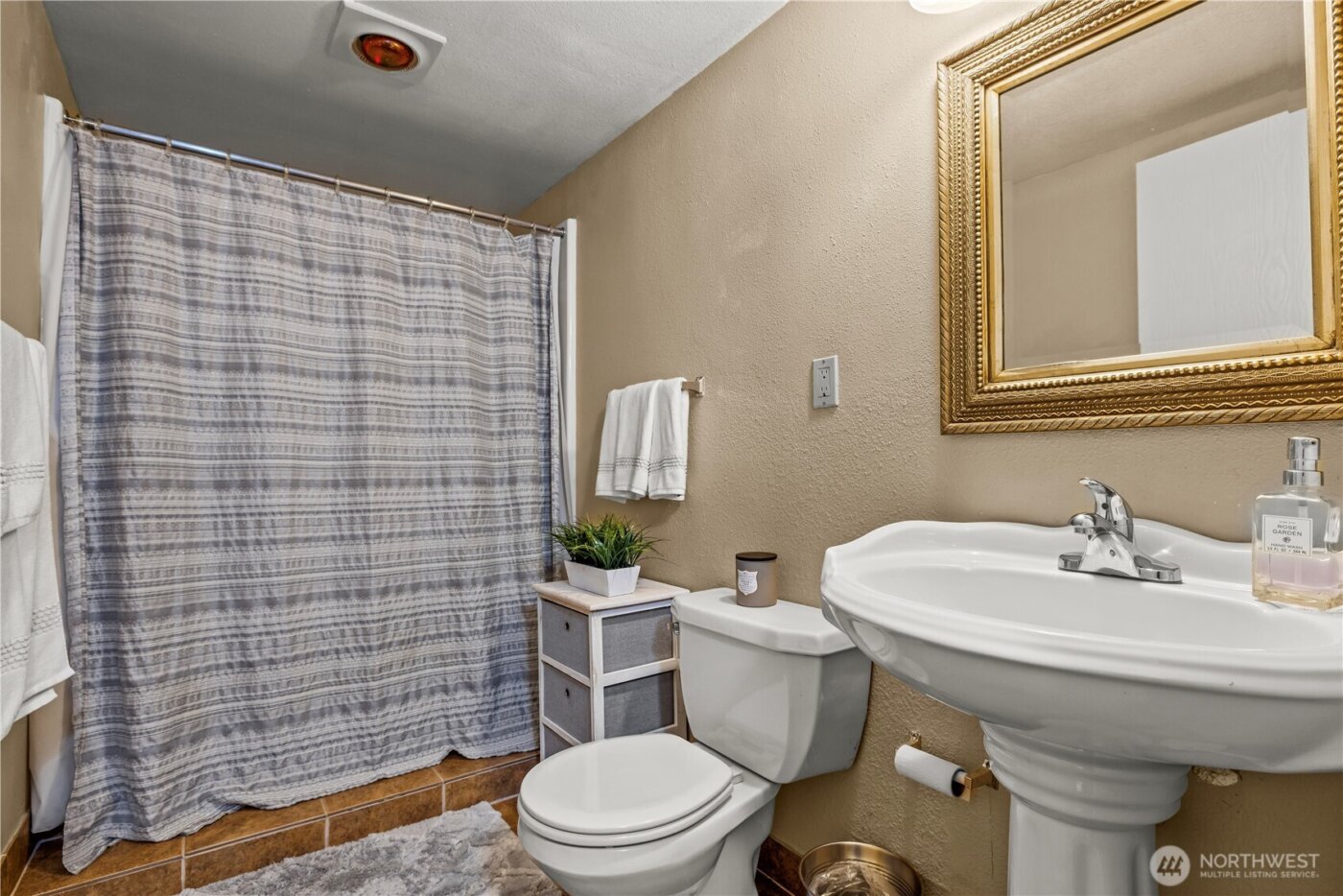1601 Olympia Avenue SE, Renton, WA 98058-4750
