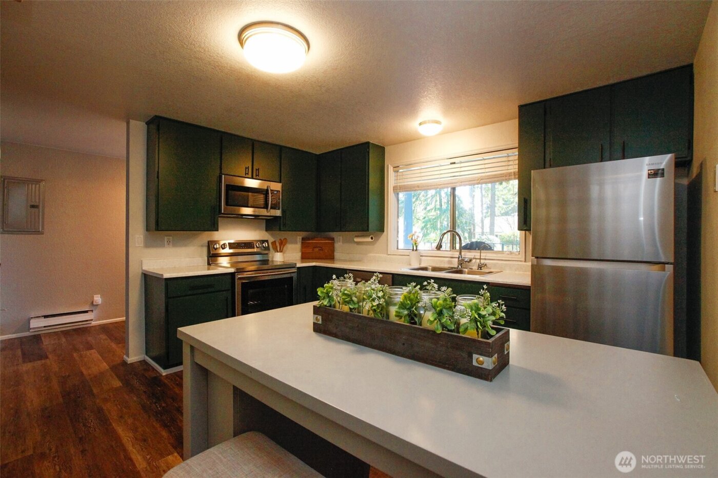 110 SW 325th Place , Federal Way, WA 98003