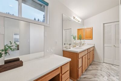 24320 SE 42nd Street , Sammamish, WA 98029-7552 - Photo 27