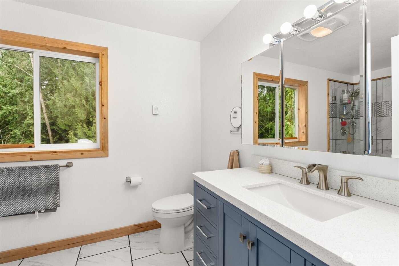 2434 Salzer Valley Road , Centralia, WA 98531