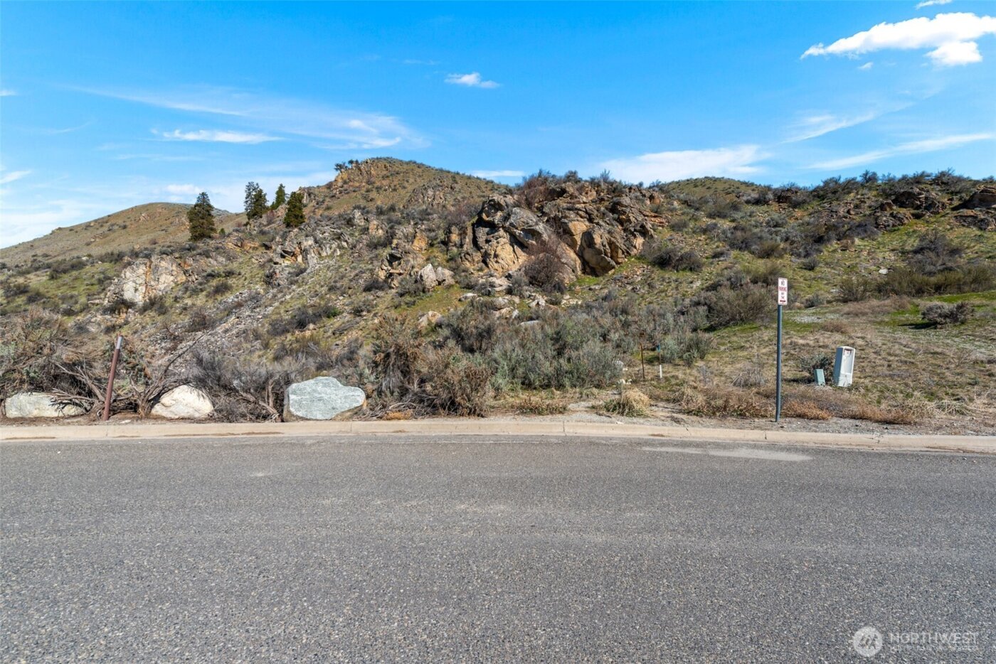 104 Crest Drive , Chelan, WA 98816