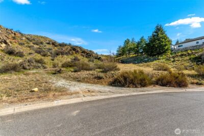 104 Crest Drive , Chelan, WA 98816 - Photo 5