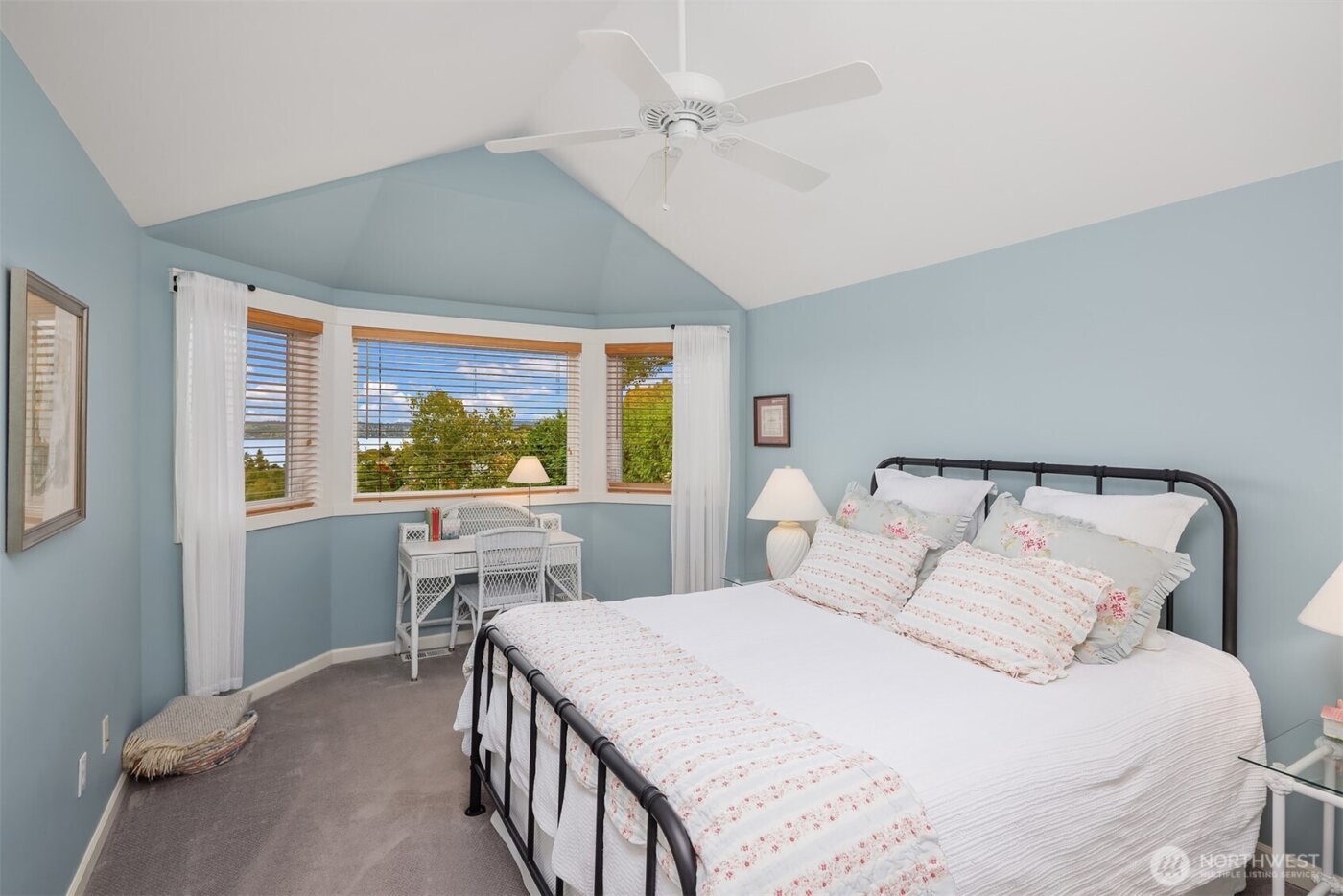 4411 NE 90th Street , Seattle, WA 98115