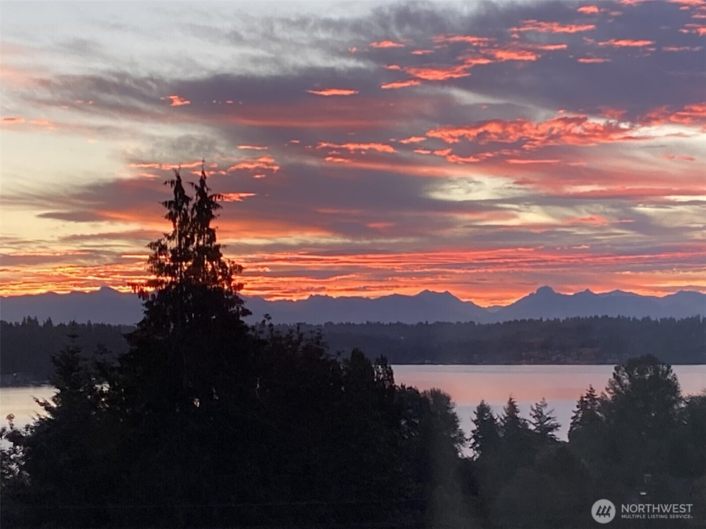 4411 NE 90th Street , Seattle, WA 98115