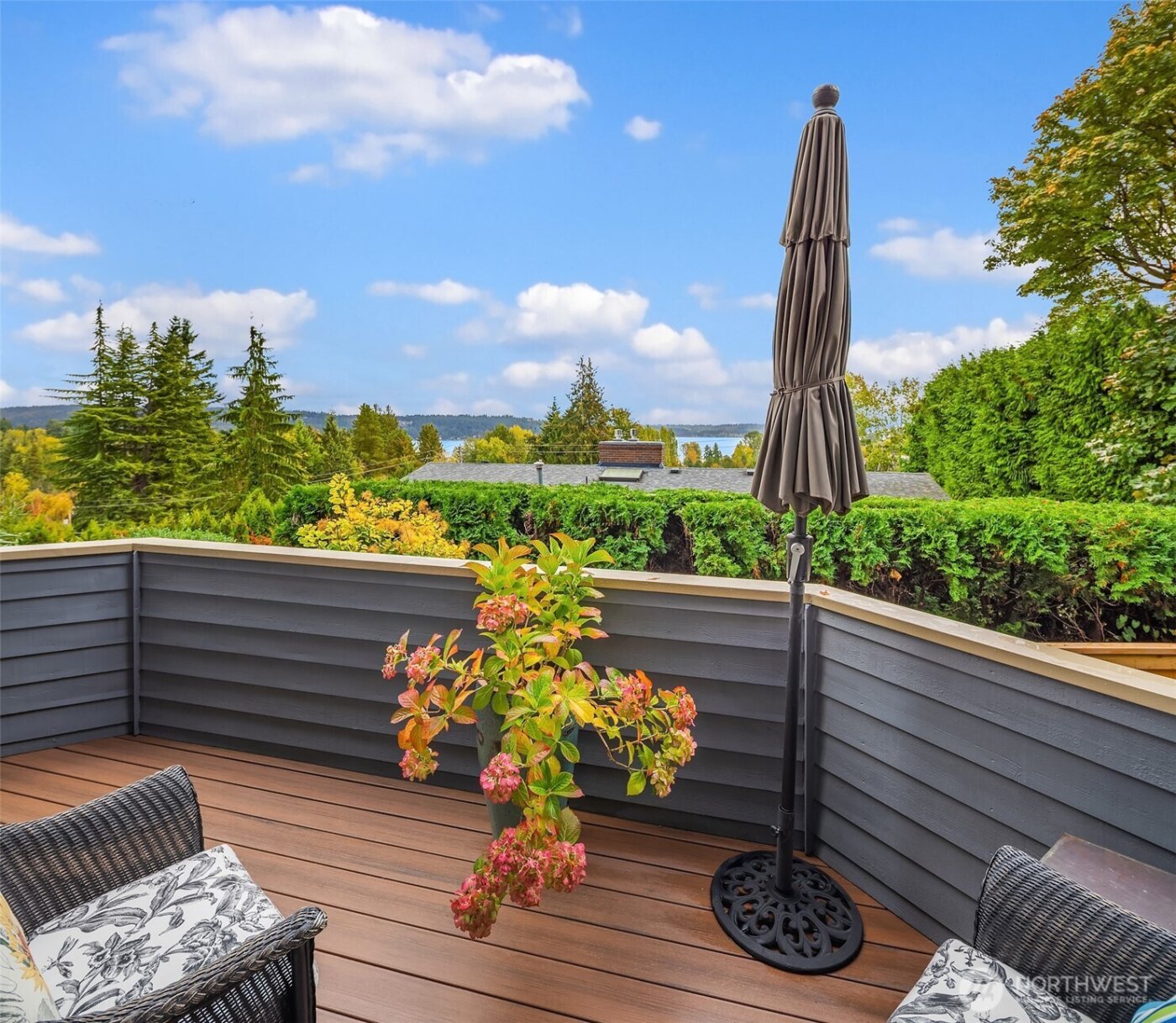 4411 NE 90th Street , Seattle, WA 98115