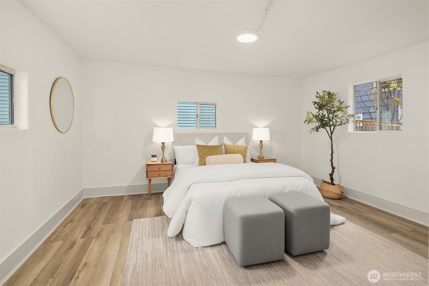 4715 S Orcas Street , Seattle, WA 98118