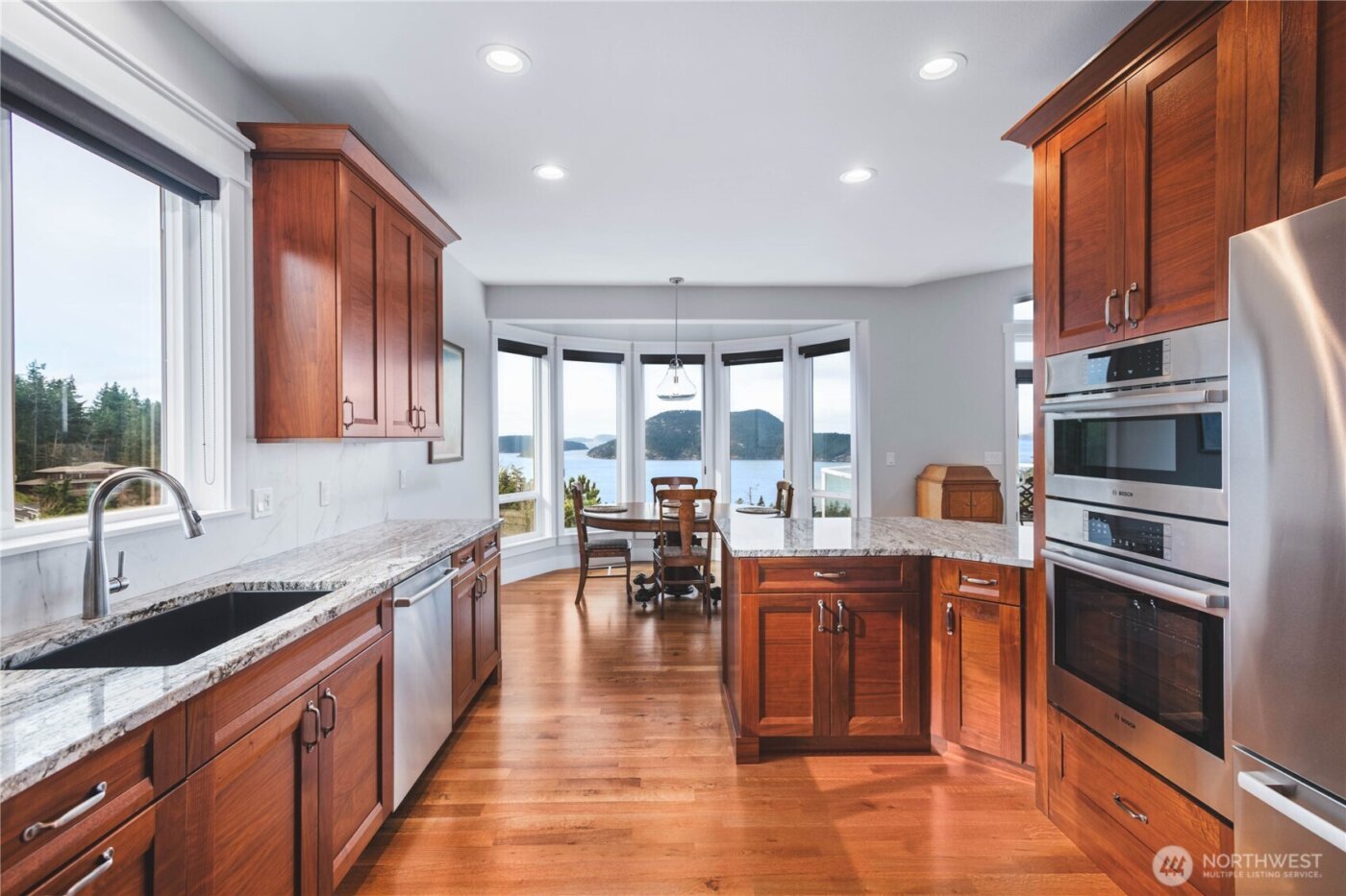 4122 Ellisport Place , Anacortes, WA 98221