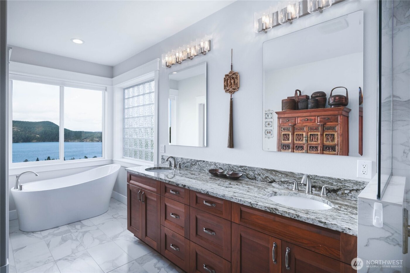 4122 Ellisport Place , Anacortes, WA 98221