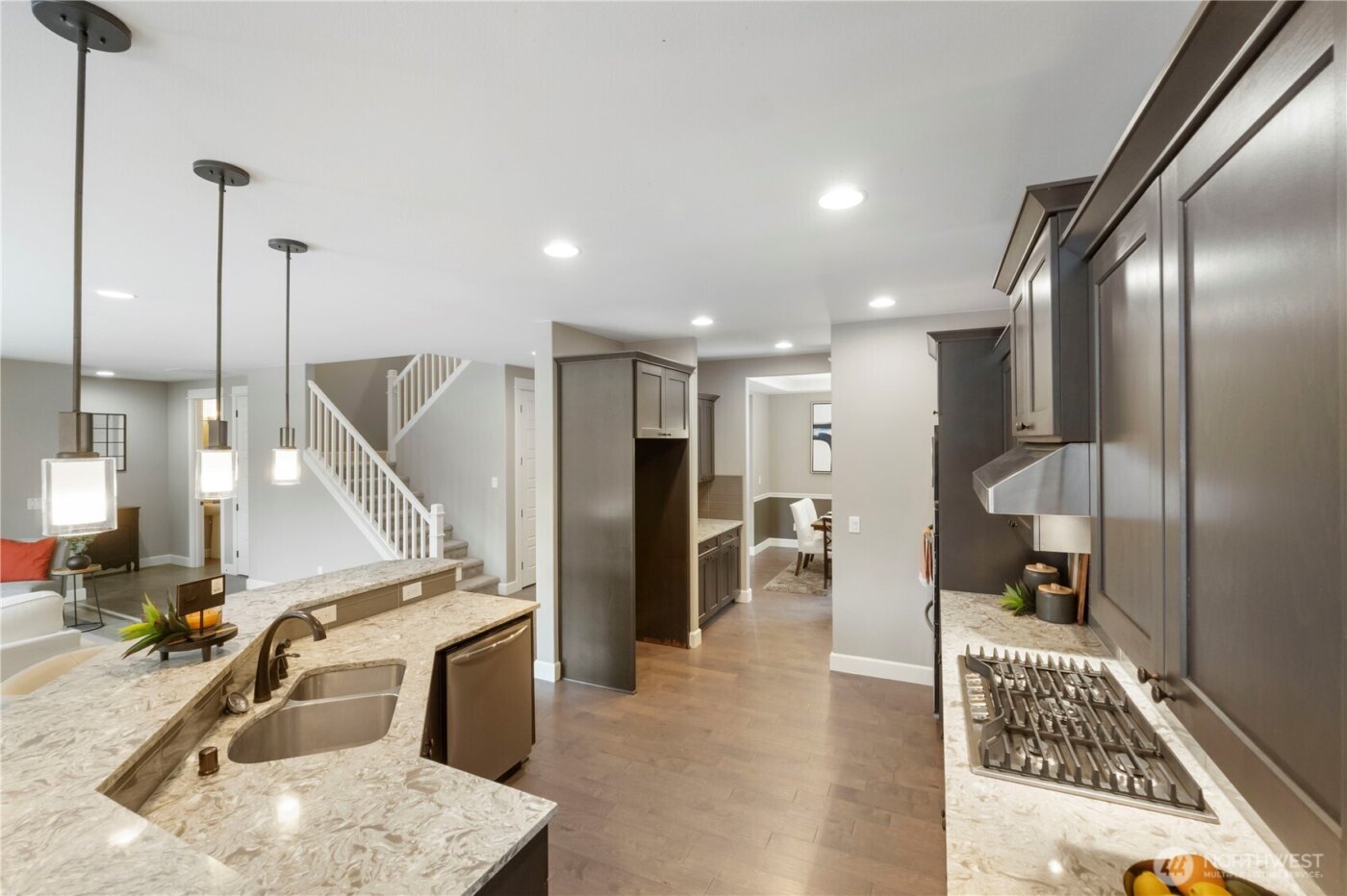 1328 213th Avenue East , Lake Tapps, WA 98391