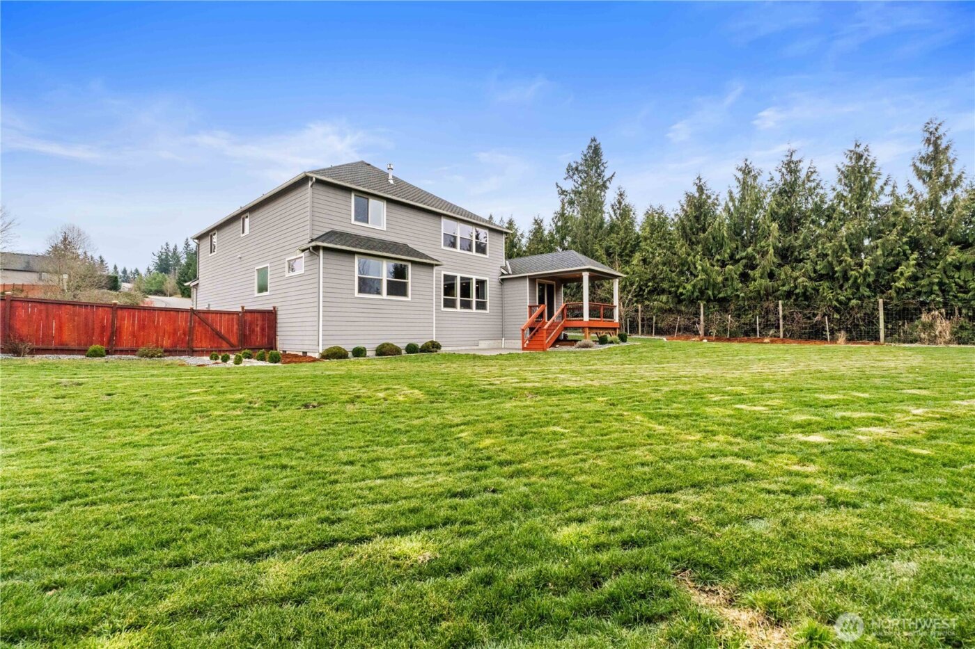 1328 213th Avenue East , Lake Tapps, WA 98391