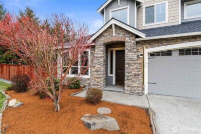 1328 213th Avenue East , Lake Tapps, WA 98391