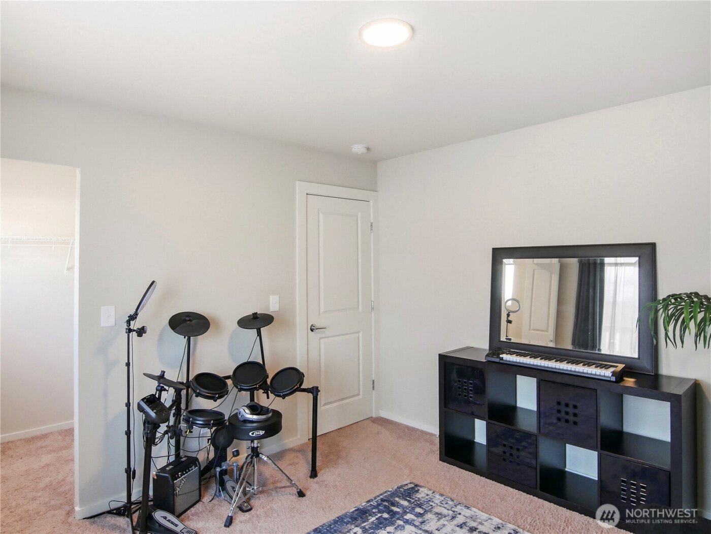 32749 Maple Avenue SE, Black Diamond, WA 98010