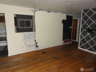 1820 S Sprague Avenue , Tacoma, WA 98405 - Photo 2