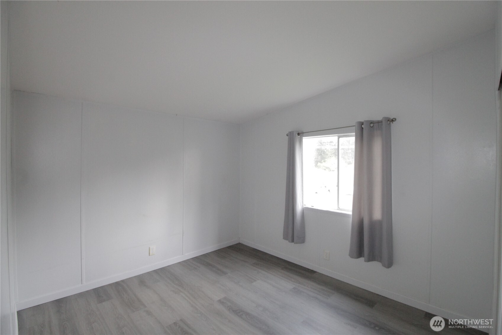 30425 6th Avenue S, Roy, WA 98580
