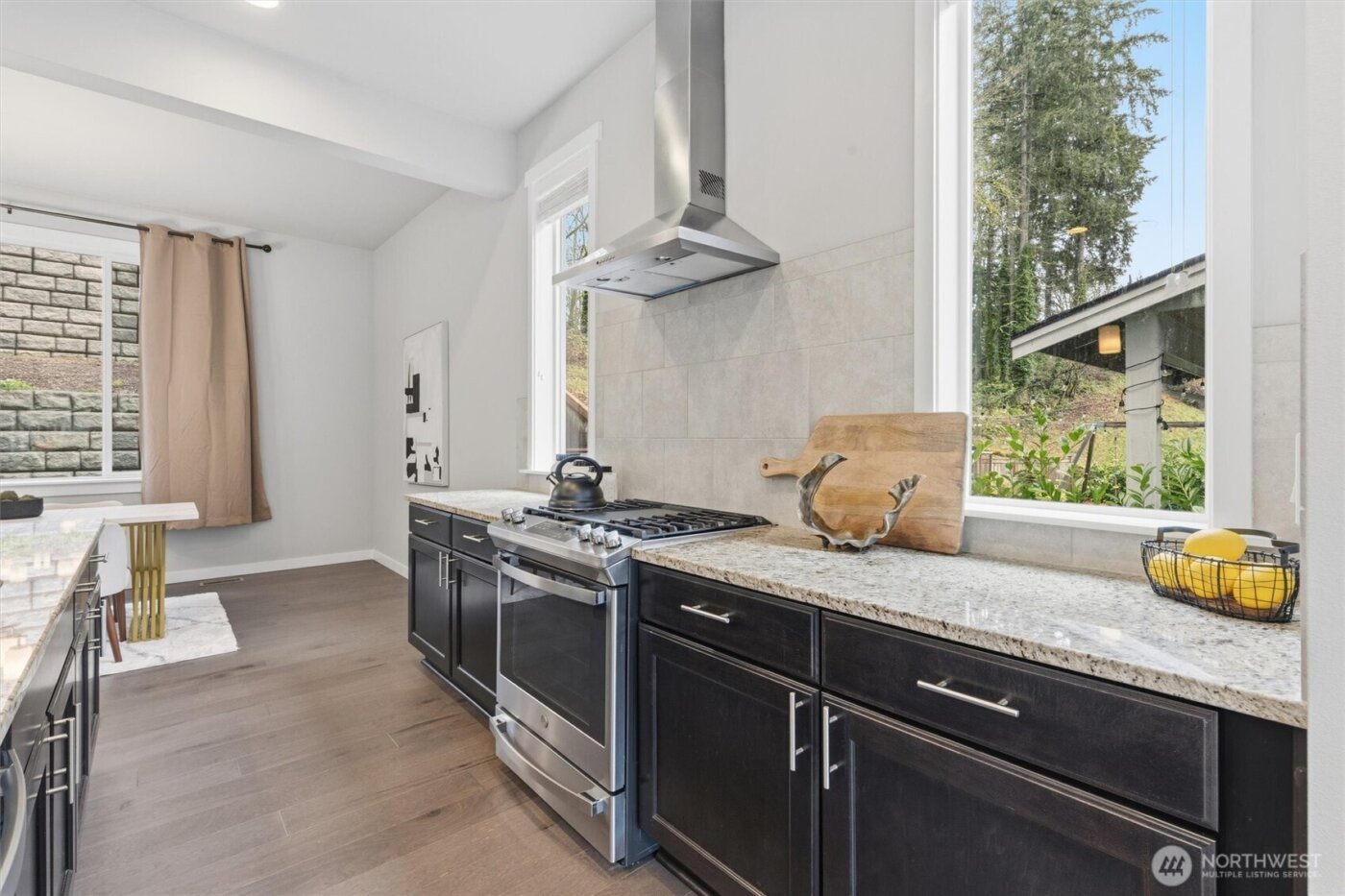 15249 NE Woodland Place , Woodinville, WA 98072