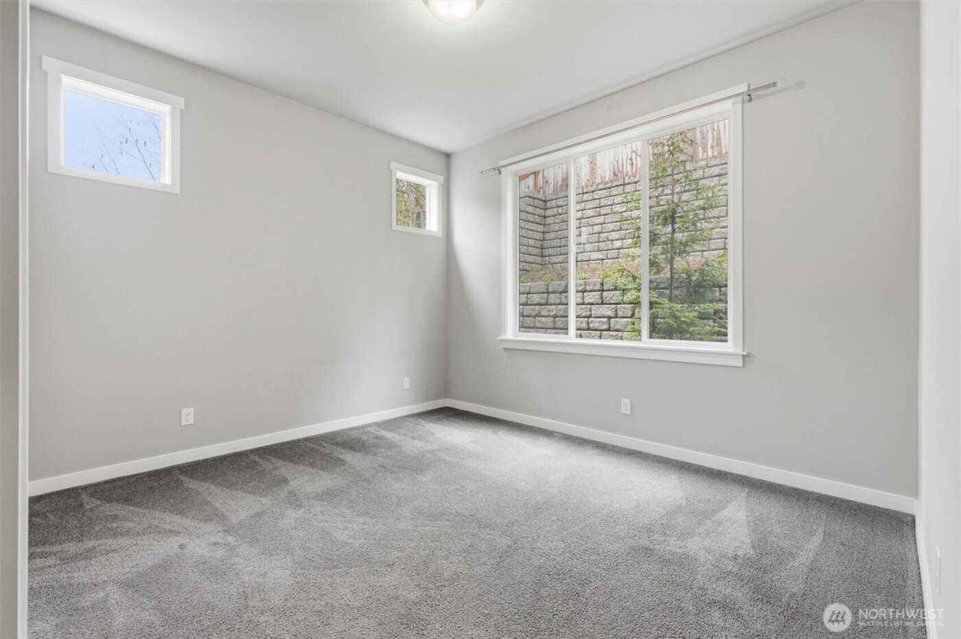 15249 NE Woodland Place , Woodinville, WA 98072