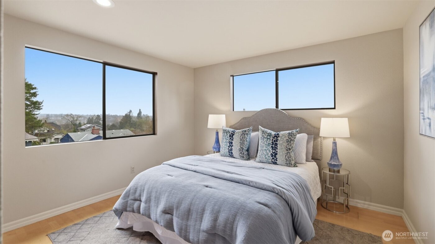 9753 61st Avenue S, Seattle, WA 98118