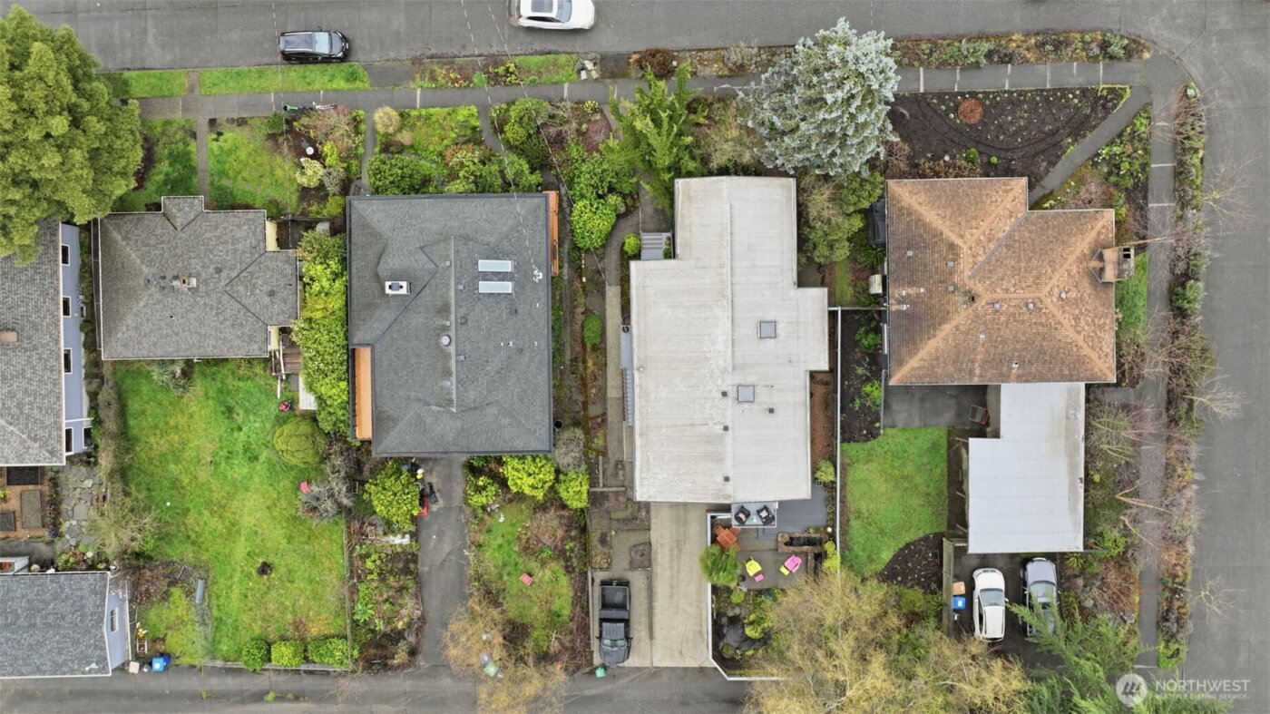 9753 61st Avenue S, Seattle, WA 98118