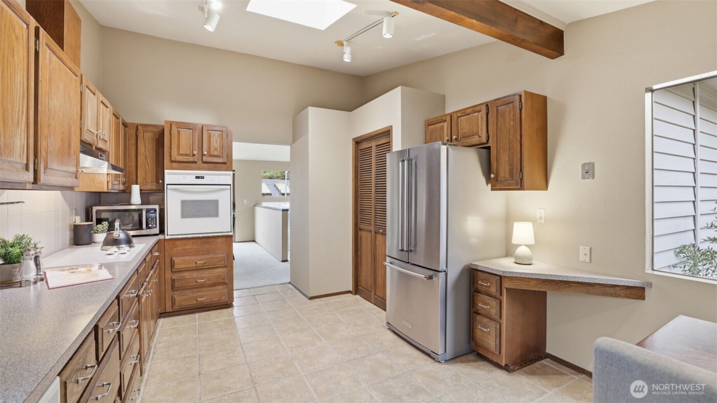 9753 61st Avenue S, Seattle, WA 98118