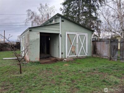 621 Juniper , Oroville, WA 98844-9370 - Photo 22
