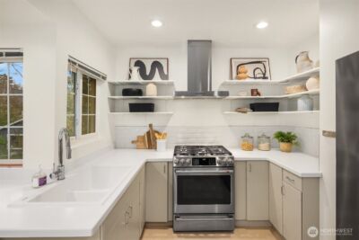 4715 S Orcas Street , Seattle, WA 98118 - Photo 12